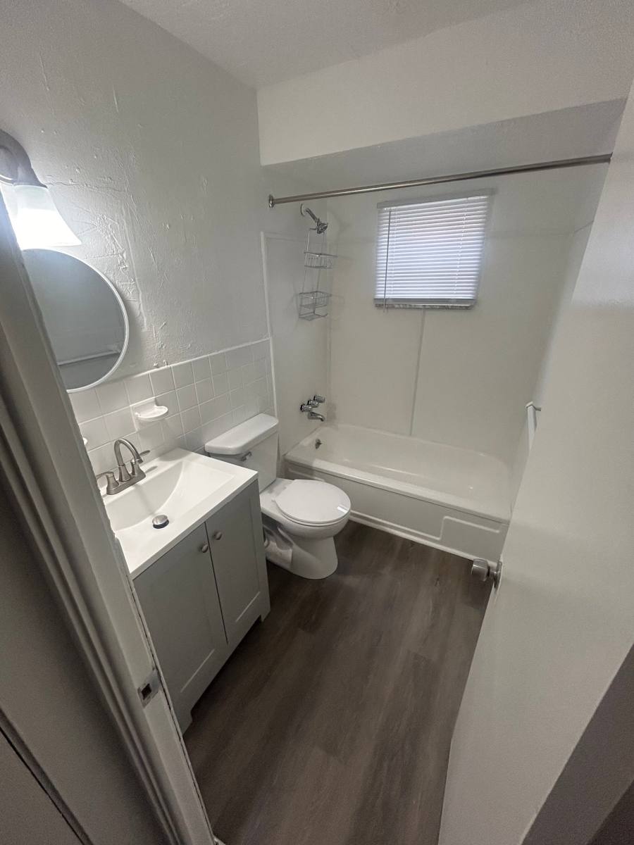 Apartment for rent at 33100 Aurora Rd #5, Solon, OH 44139