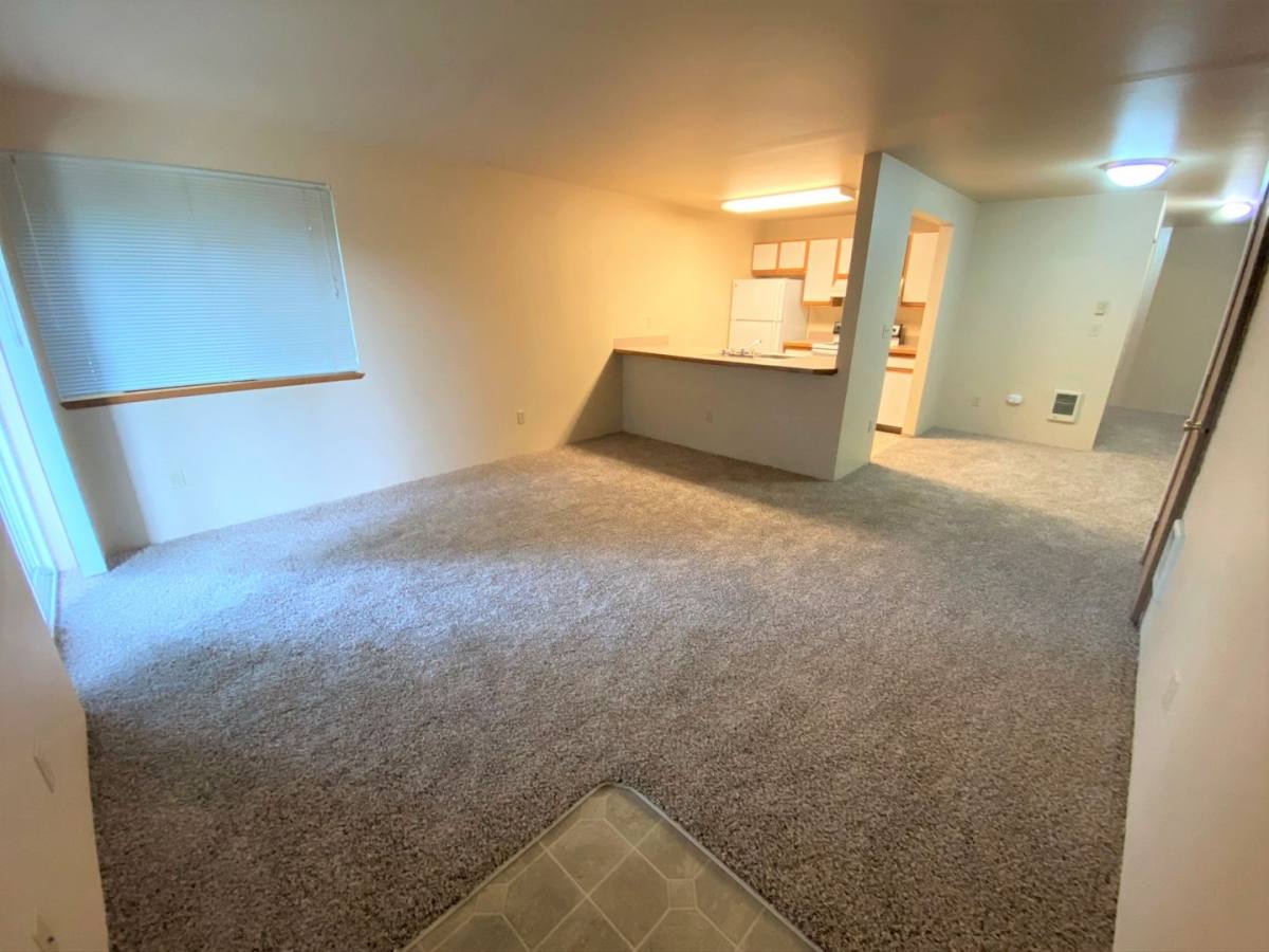 Apartment for rent at 806 E Juniper Ave, Ellensburg, WA 98926