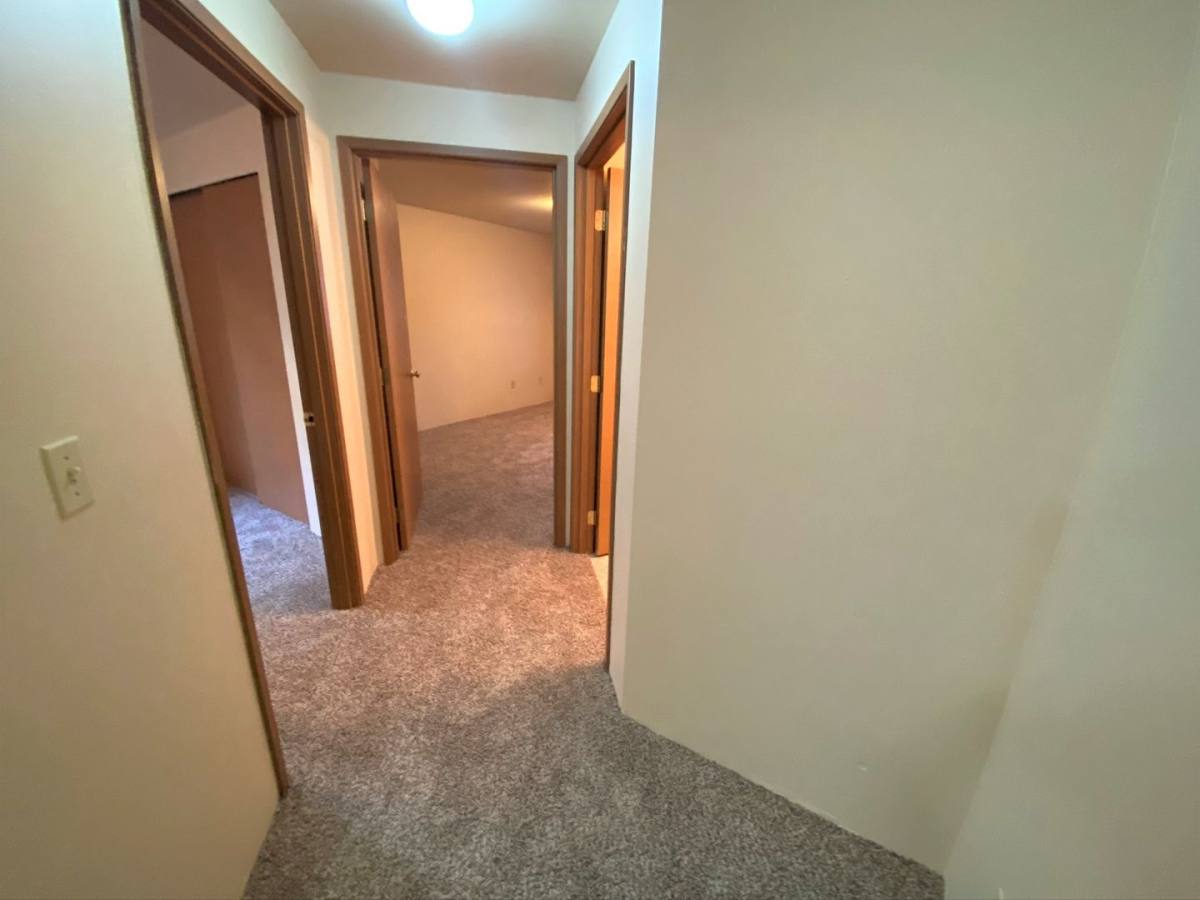 Apartment for rent at 806 E Juniper Ave, Ellensburg, WA 98926