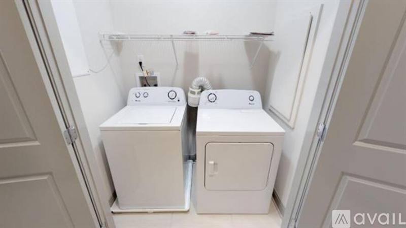 Apartment for rent at 918 4th Ave #302, Huntington, WV 25701
