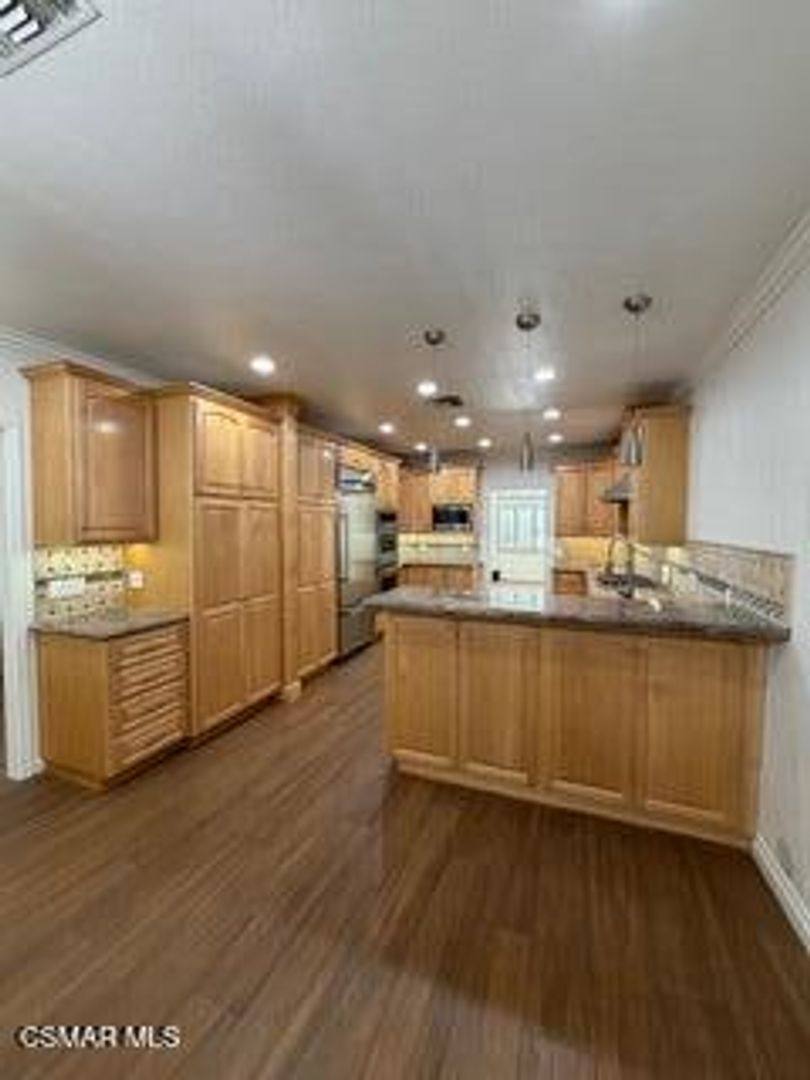 Townhouse for rent at 29715 Windsong Lane, Agoura Hills, CA 91301