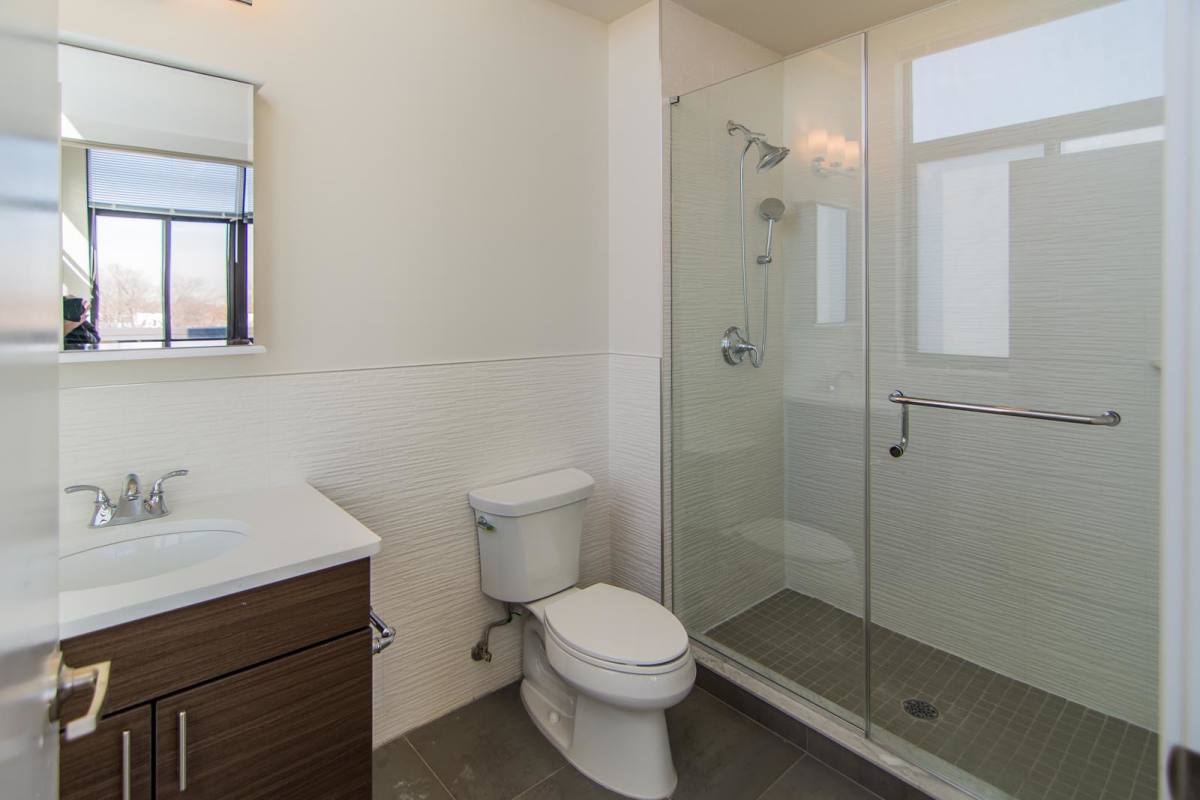 Apartment for rent at 136 Oakland Ave, Jersey City, NJ 07306