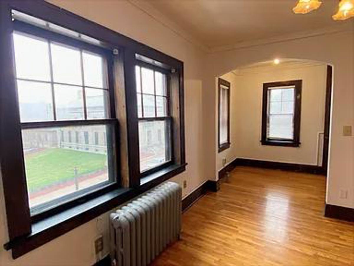 Apartment for rent at 231 Dayton Ave, Saint Paul, MN 55102