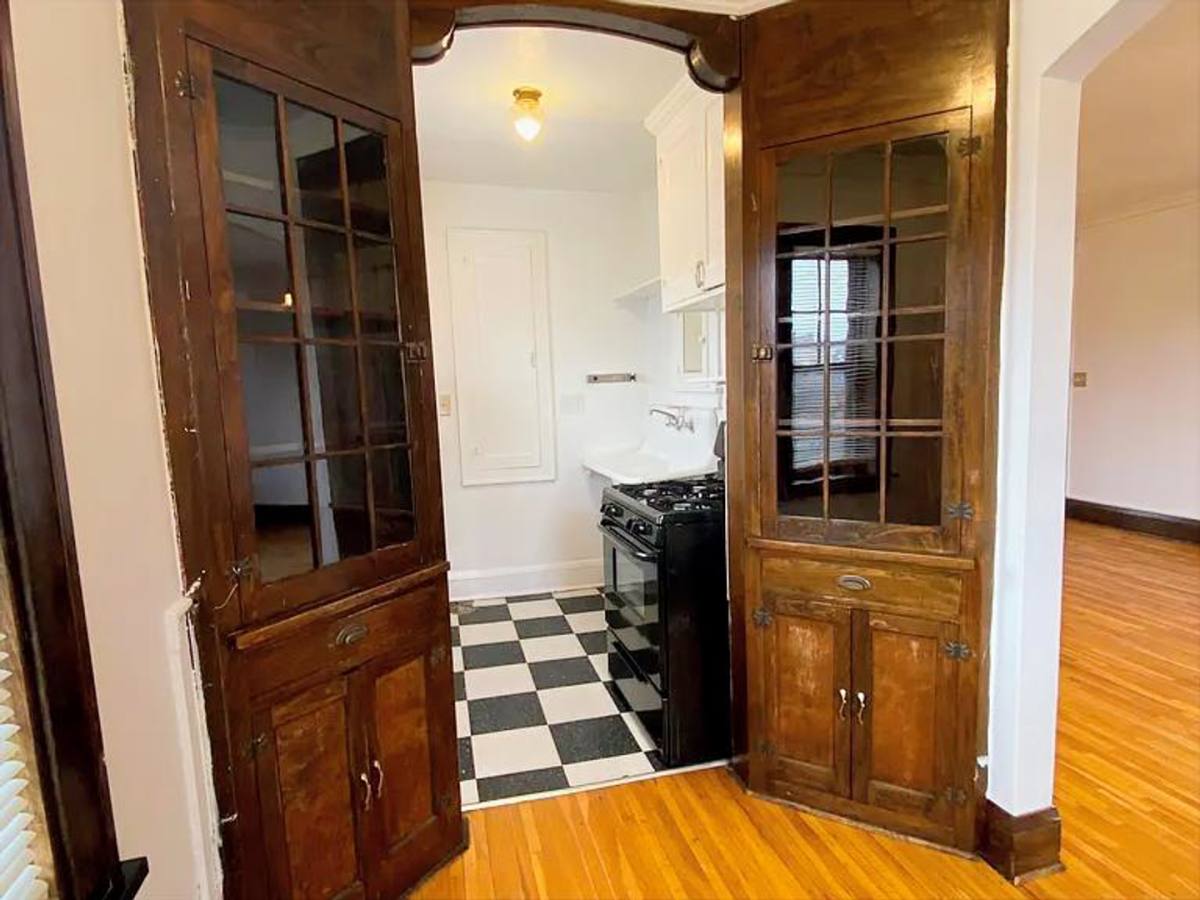 Apartment for rent at 231 Dayton Ave, Saint Paul, MN 55102