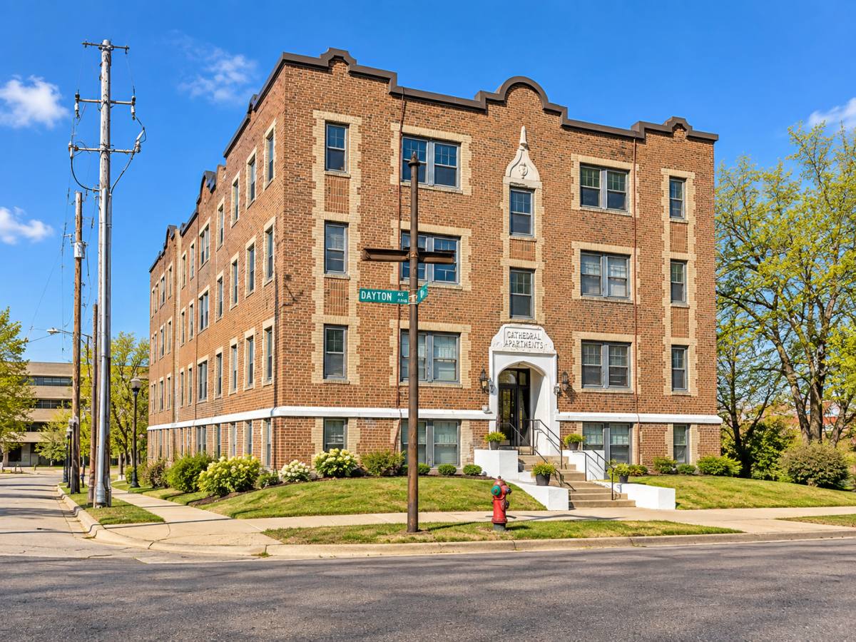 231 Dayton Ave, St. Paul, MN 55102 - Apartment for Rent - Image 7