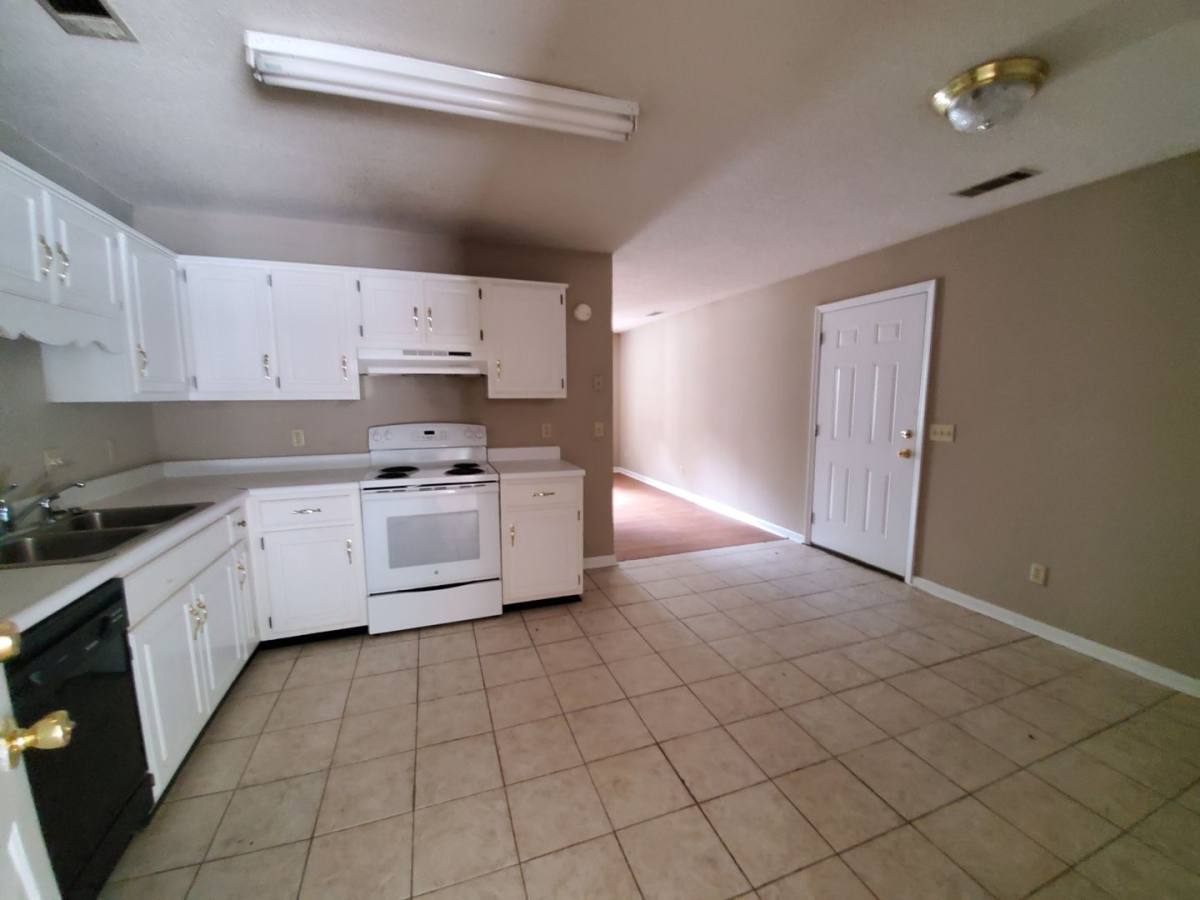 Apartment for rent at 403 Wendwood Court, Statesboro, GA 30458