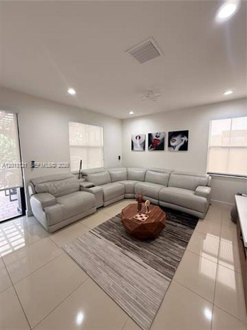 House for rent at 8640 NW 101st Place, Miami, FL 33178