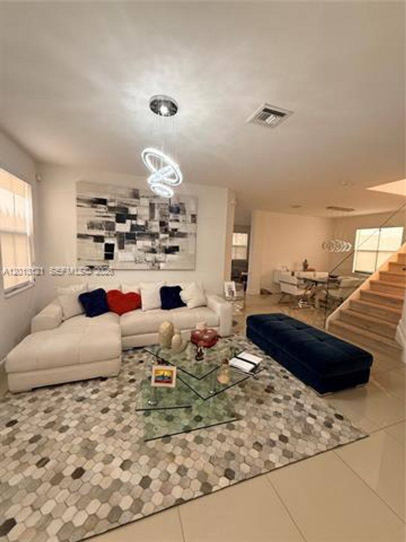House for rent at 8640 NW 101st Place, Miami, FL 33178