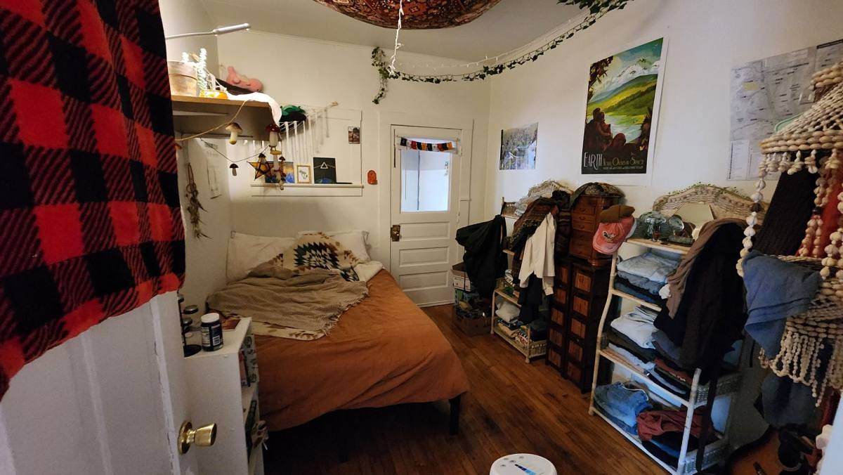 Apartment for rent at 728 Division St, La Crosse, WI 54601