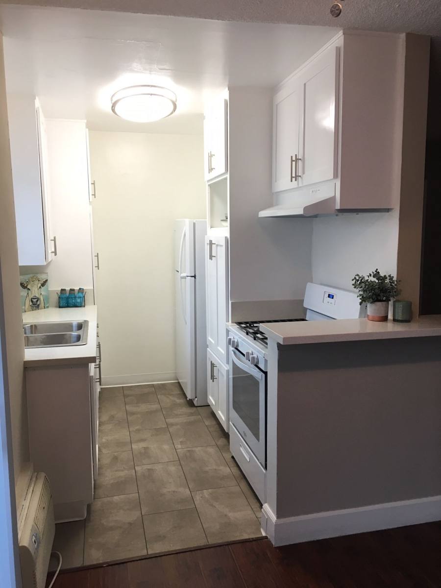 Apartment for rent at 14600 Magnolia Blvd, Sherman Oaks, CA 91403