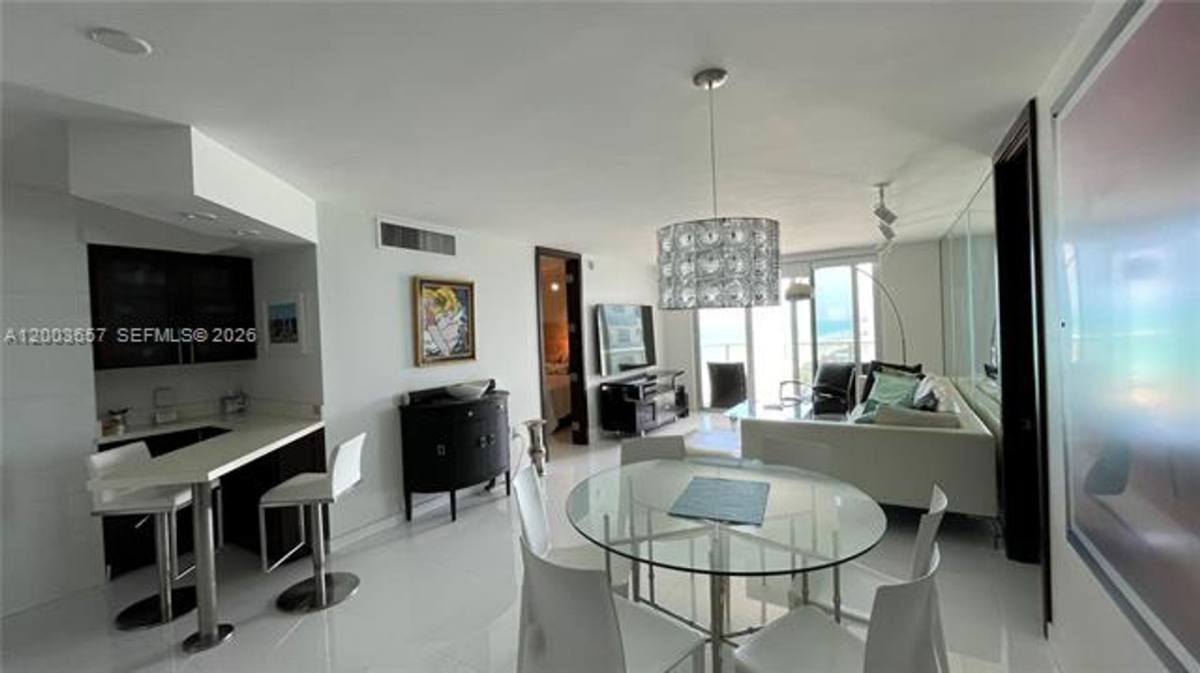 Apartment for rent at 5701 Collins Ave, Miami Beach, FL 33140