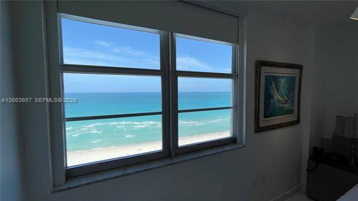 Apartment for rent at 5701 Collins Ave, Miami Beach, FL 33140