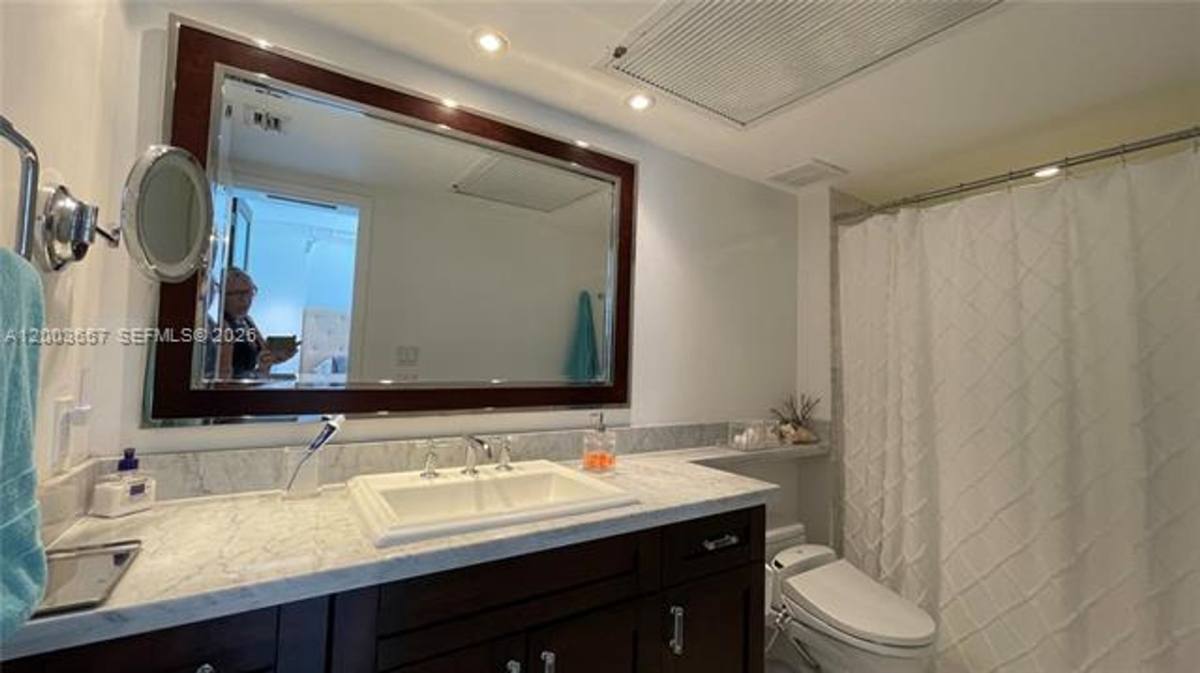 Apartment for rent at 5701 Collins Ave, Miami Beach, FL 33140