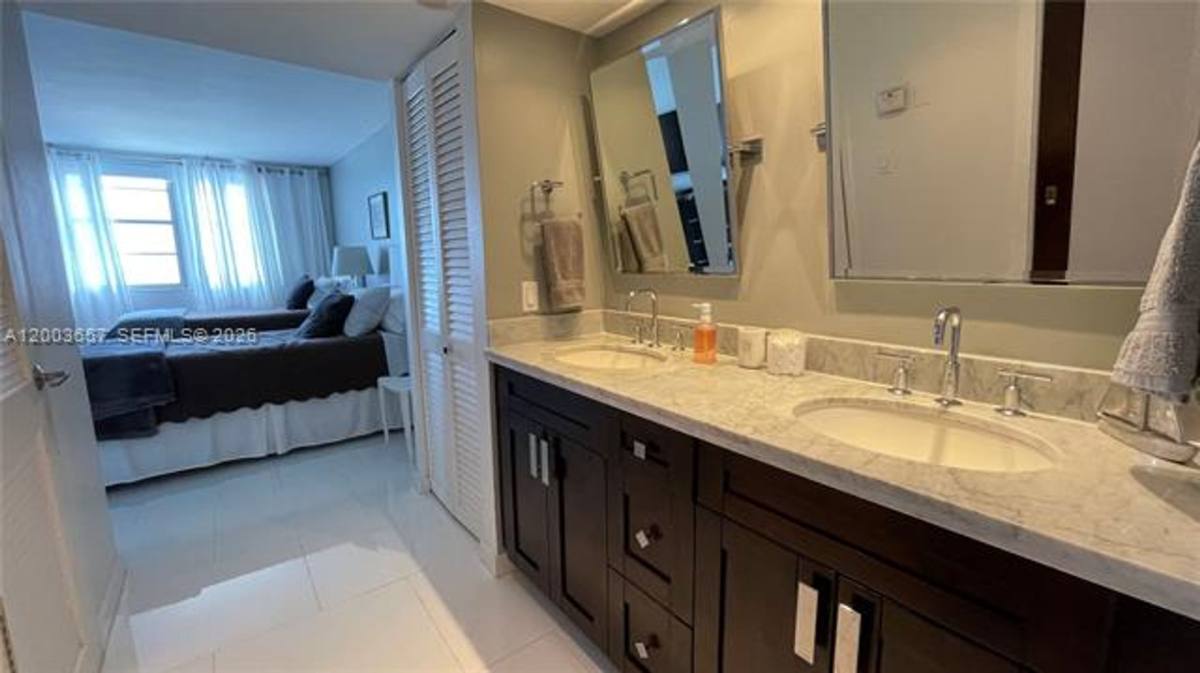 Apartment for rent at 5701 Collins Ave, Miami Beach, FL 33140