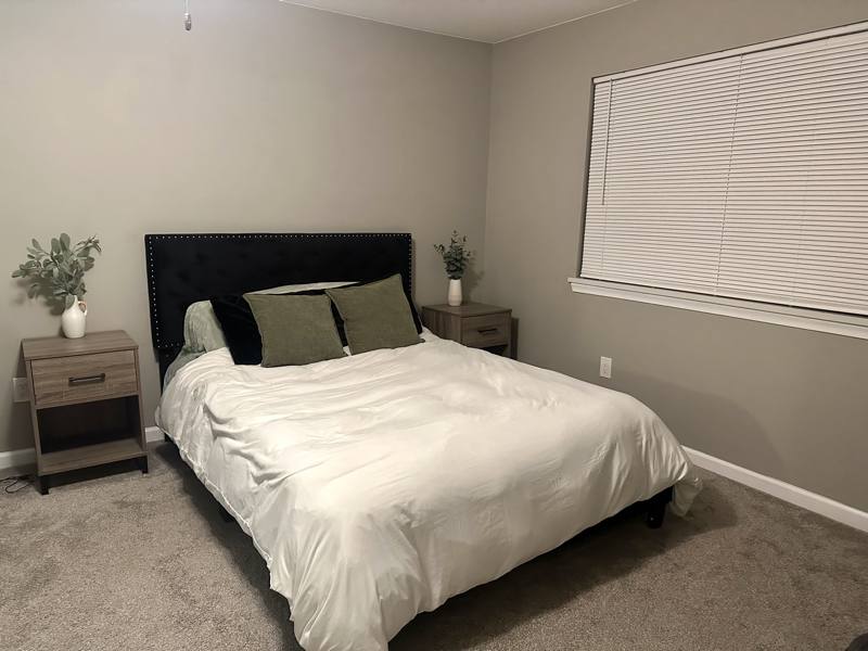 Apartment for rent at 270 E Thirteen Mile Rd #34, Madison Heights, MI 48071