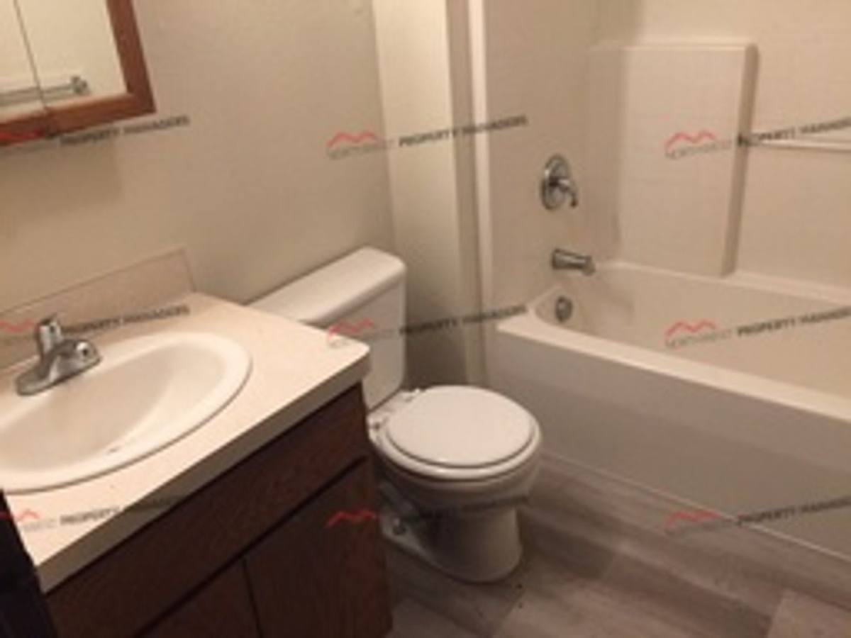 Apartment for rent at 302 S St, Centralia, WA 98531
