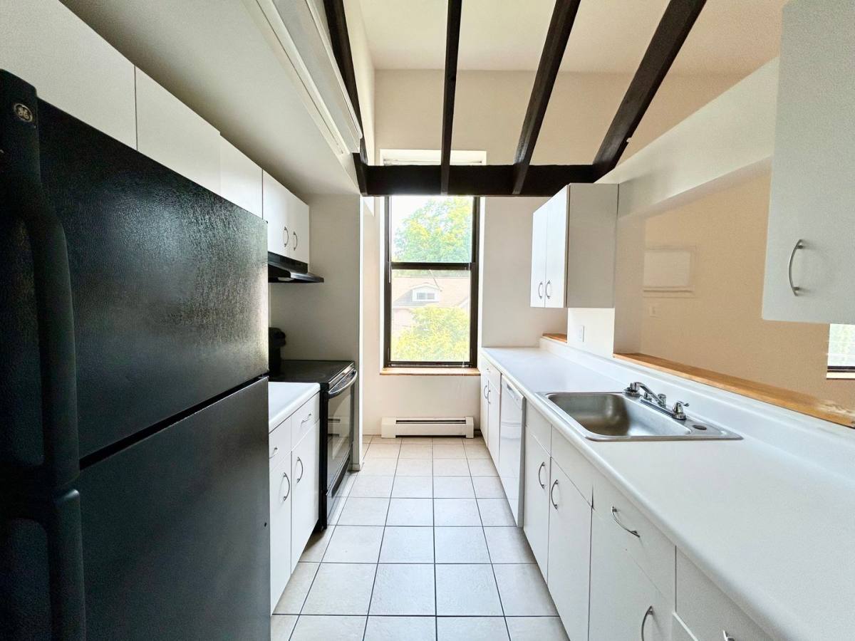 Apartment for rent at 113 Mill St, Poughkeepsie, NY 12601