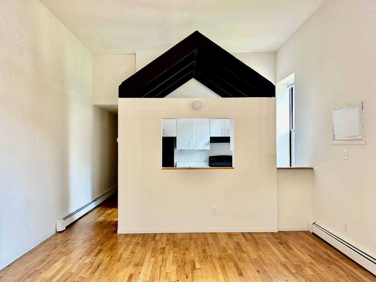 Apartment for rent at 113 Mill St, Poughkeepsie, NY 12601