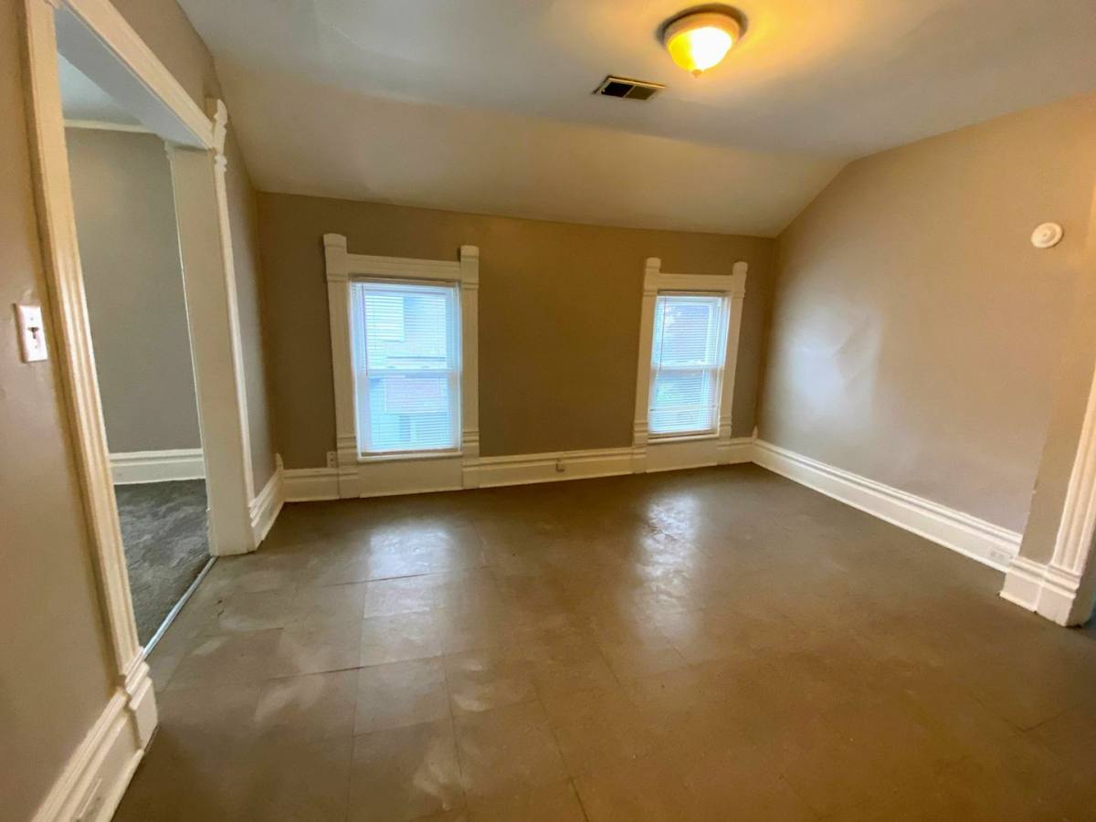 Apartment for rent at 1054 Lafayette SE, Grand Rapids, MI 49507