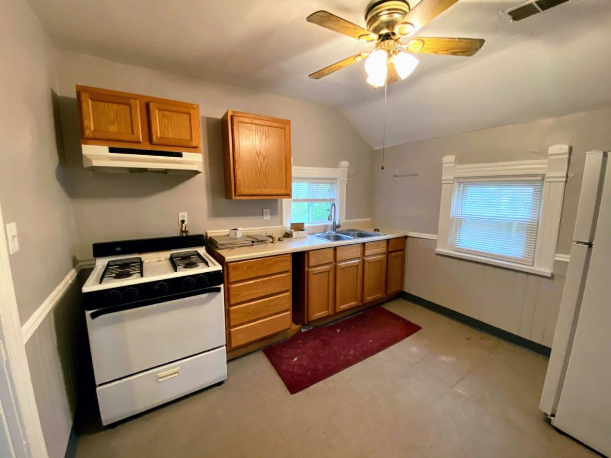 Apartment for rent at 1054 Lafayette SE, Grand Rapids, MI 49507