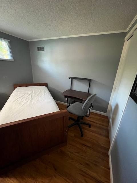 House for rent at 240 Greenaway Dr, Springfield, MA 01109