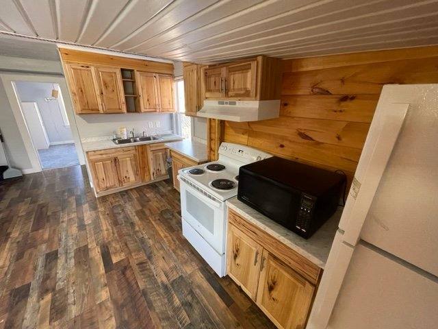 Apartment for rent at 41 Bowdoin #C, Millinocket, ME 04462