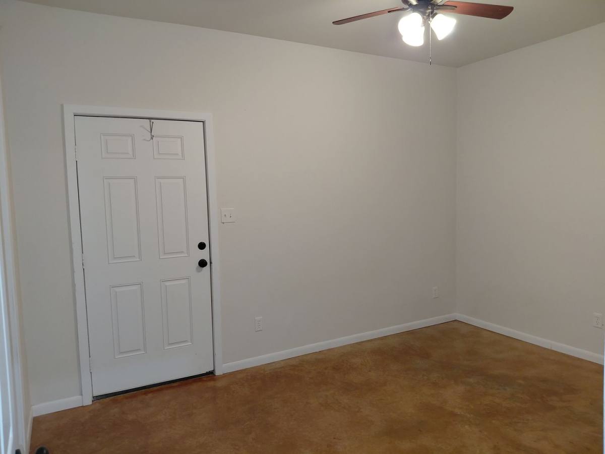House for rent at 342 Green Meadow Lane, Springtown, TX 76082