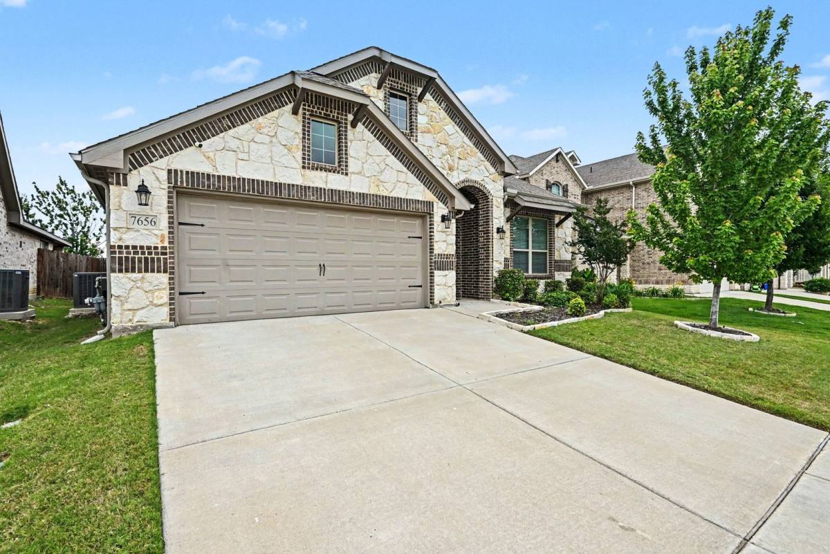House for rent at 7656 Northumberland Dr, Fort Worth, TX 76179