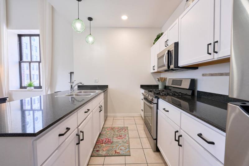 Apartment for rent at 5 N Wabash Ave #1706, Chicago, IL 60602