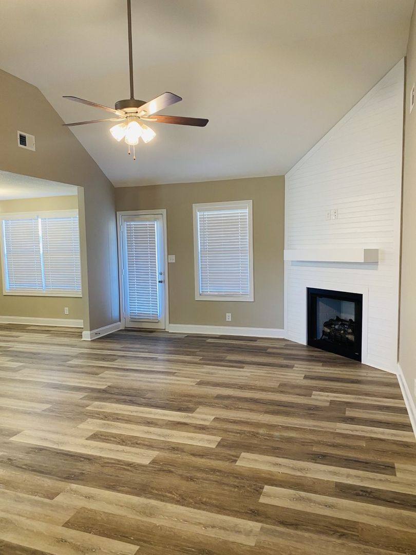 House for rent at 1033 Whitney Dr, Clarksville, TN 37042