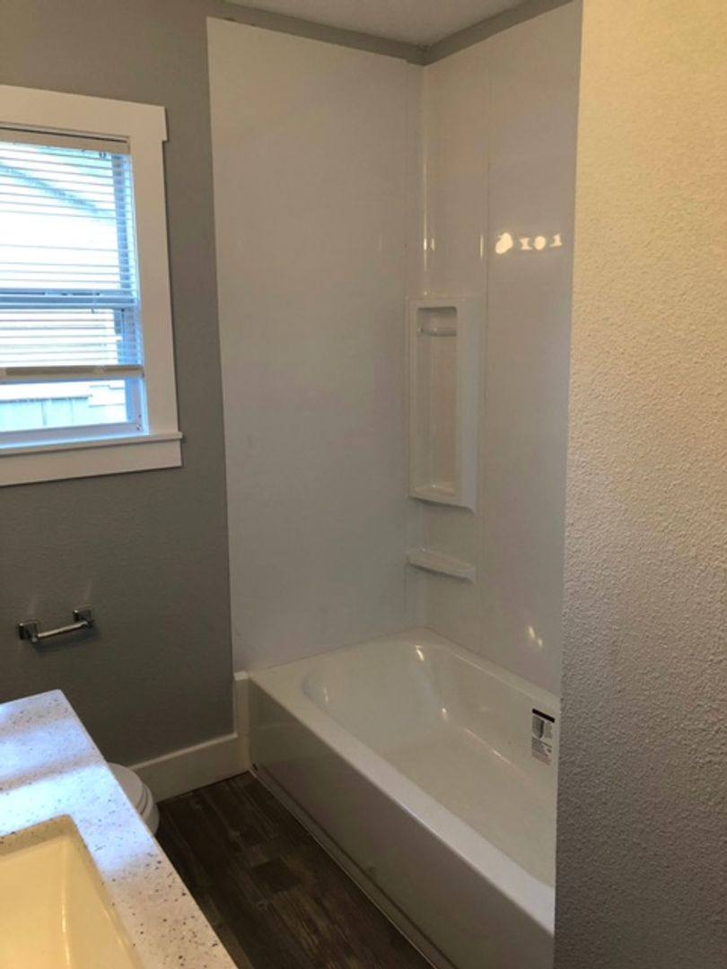 House for rent at 212 W Broadway, Longview, TX 75604