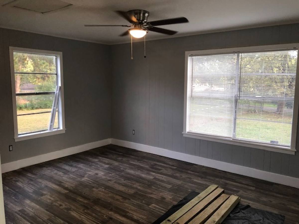 House for rent at 212 W Broadway, Longview, TX 75604