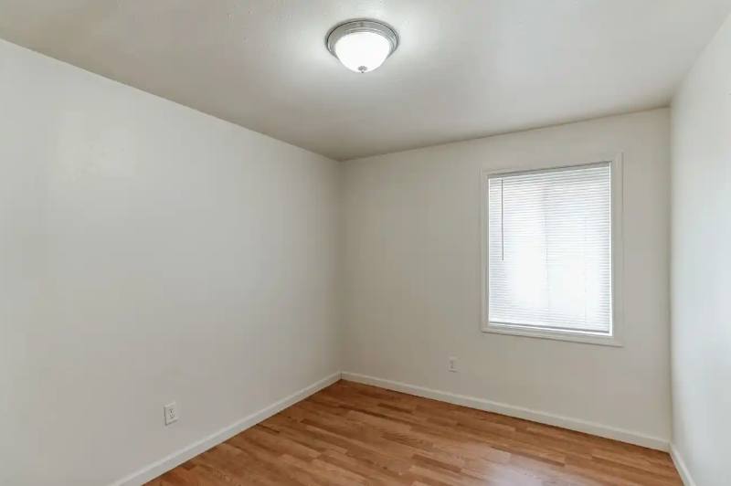 Apartment for rent at 591 W Sherman Dr #6, Lebanon, OR 97355