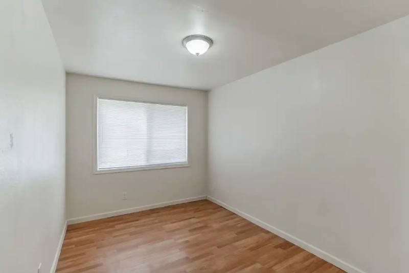 Apartment for rent at 591 W Sherman Dr #6, Lebanon, OR 97355