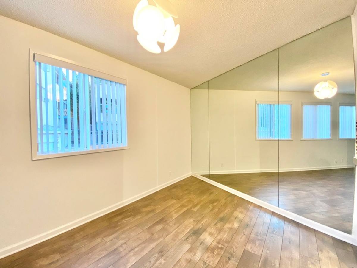 Apartment for rent at 1830 N La Brea Ave, Los Angeles, CA 90046
