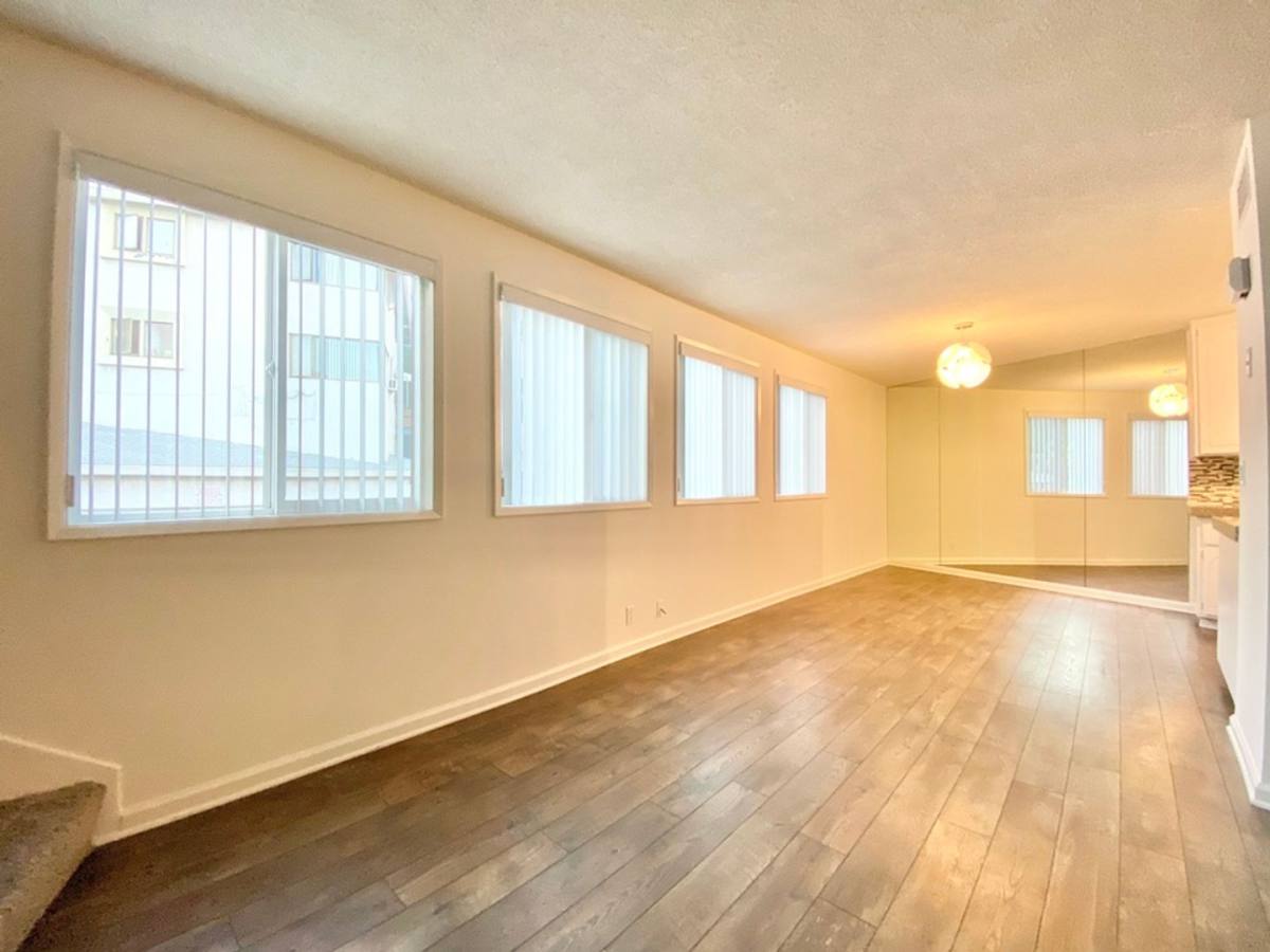 Apartment for rent at 1830 N La Brea Ave, Los Angeles, CA 90046