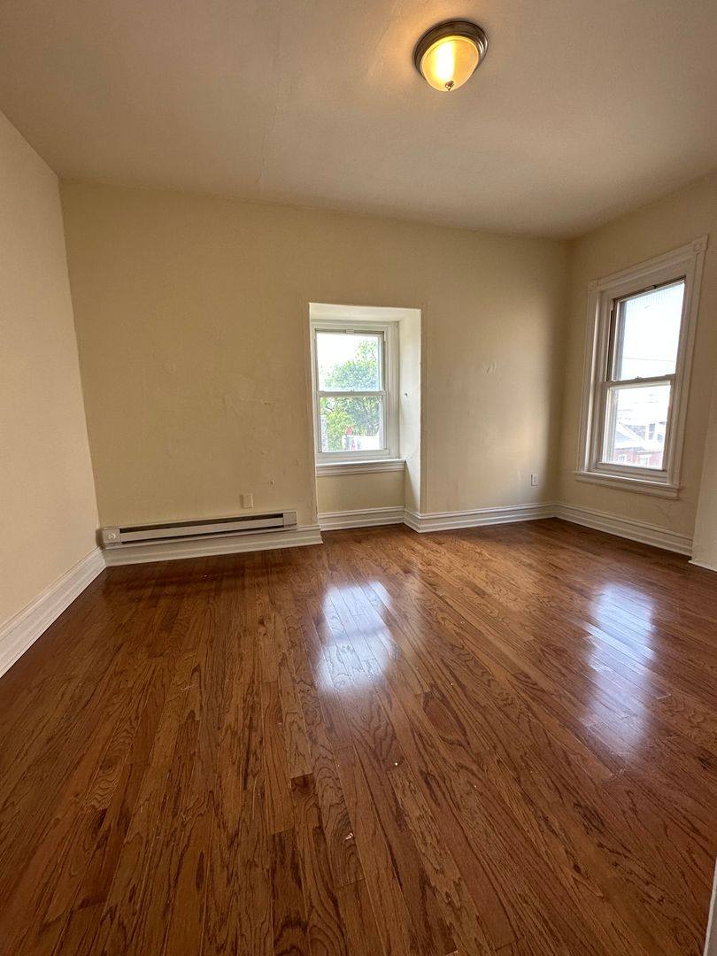 Apartment for rent at 622 Chew St, Allentown, PA 18102