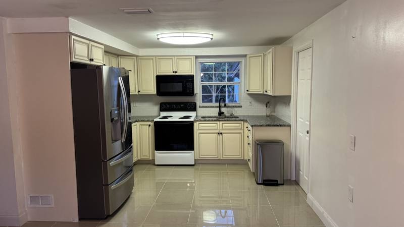 House for rent at 6980 82nd Ave N, Pinellas Park, FL 33781