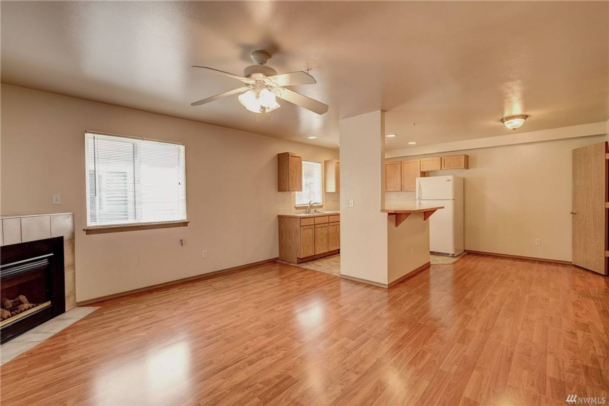 Apartment for rent at 1726 121st St SE, Everett, WA 98208