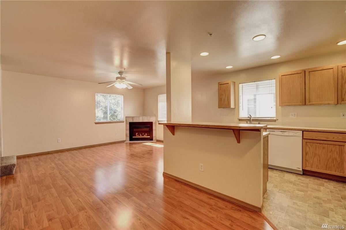 Apartment for rent at 1726 121st St SE, Everett, WA 98208