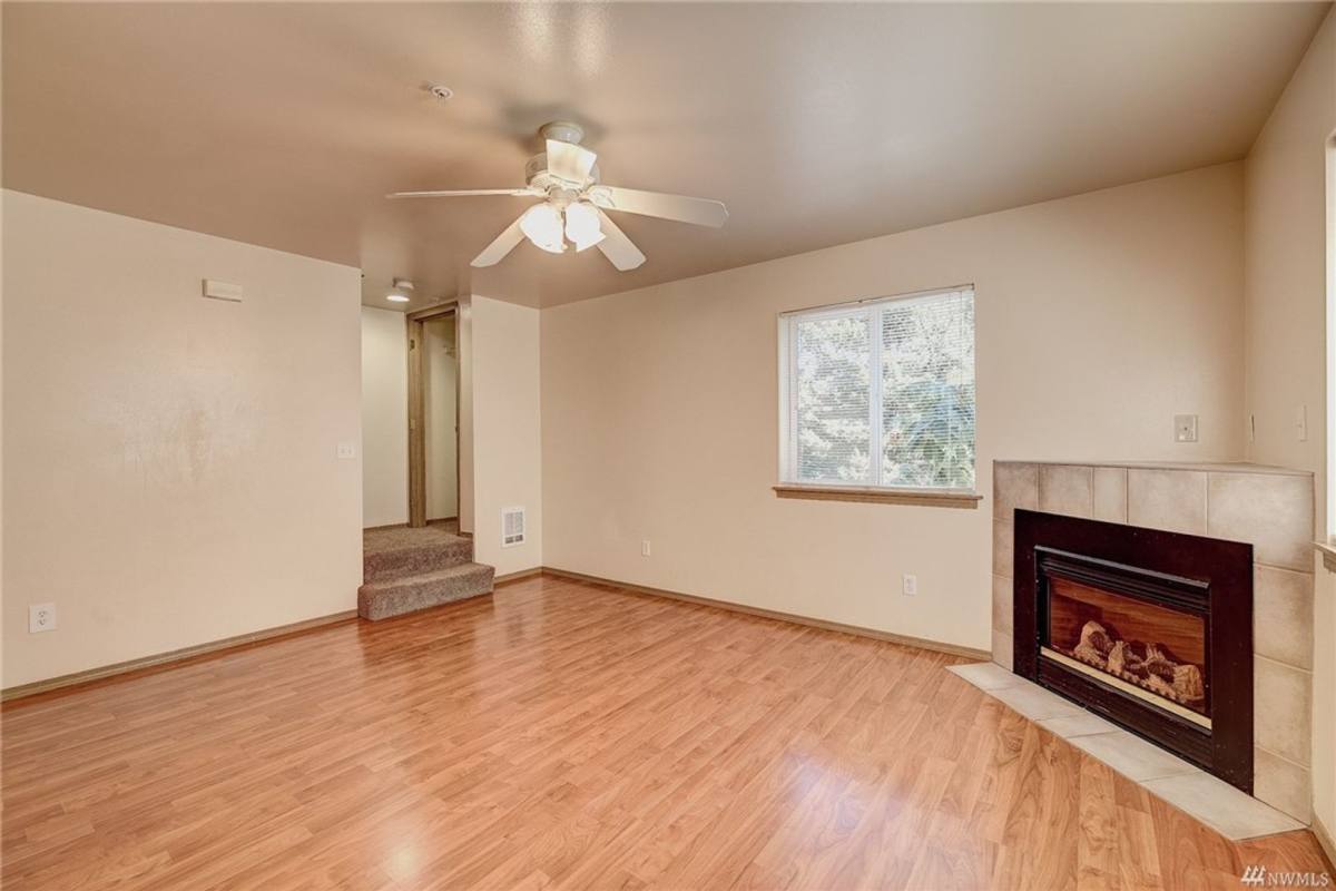 Apartment for rent at 1726 121st St SE, Everett, WA 98208