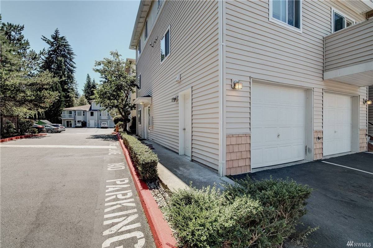 Apartment for rent at 1726 121st St SE, Everett, WA 98208