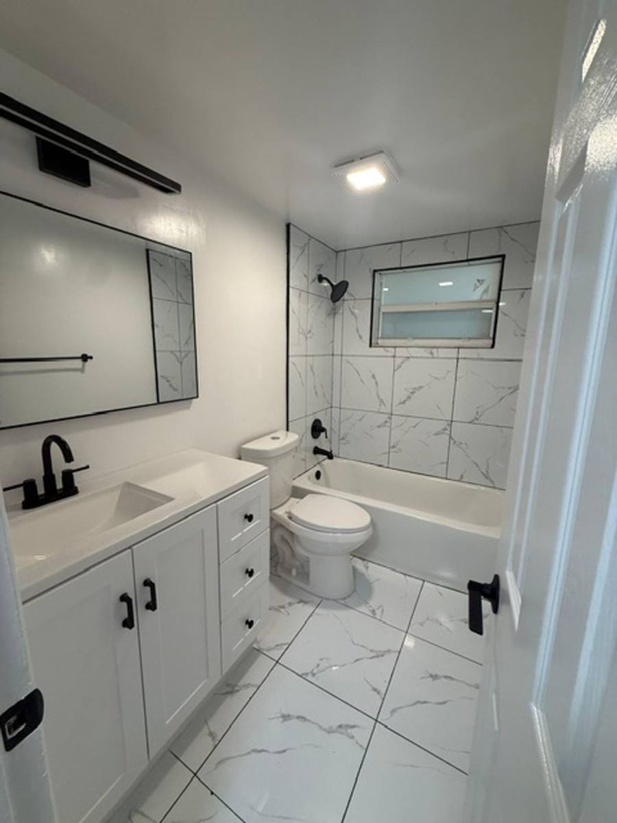 Apartment for rent at 3721 SW 59 Terrace, Fort Lauderdale, FL 33314