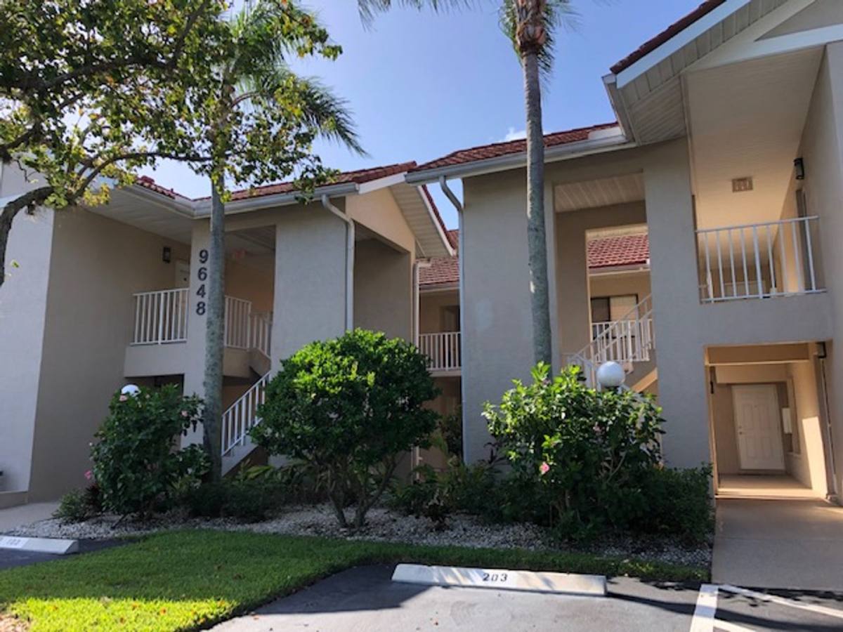 Condo for rent at 9648 Windsor Gardens Lane, Fort Myers, FL 33919