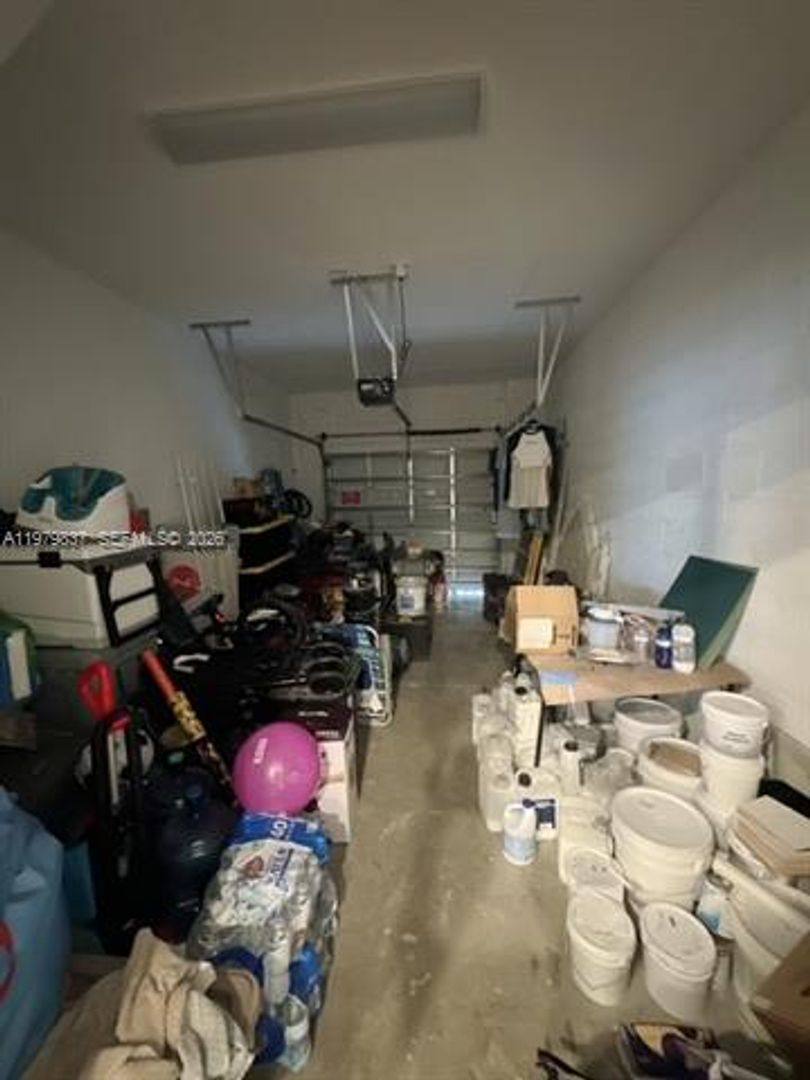 Townhouse for rent at 804 SE 18th St, Homestead, FL 33034