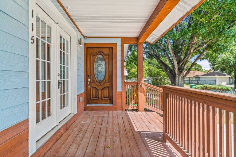 House for rent at 115 Saint Charles, San Antonio, TX 78202