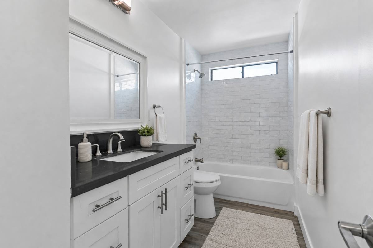 Apartment for rent at 630 Nebraska Ave, Long Beach, CA 90802