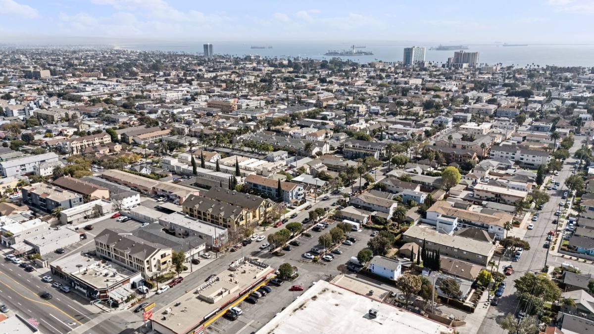 Apartment for rent at 630 Nebraska Ave, Long Beach, CA 90802