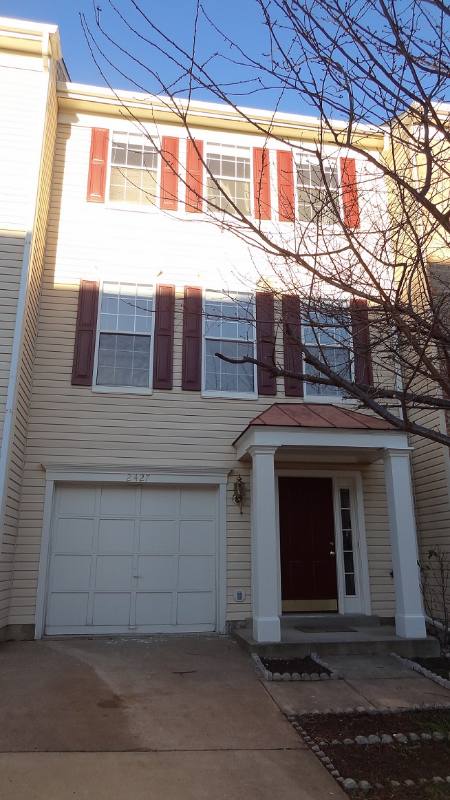 Townhouse for rent at 2427 Clover Field Circle, Herndon, VA 20171
