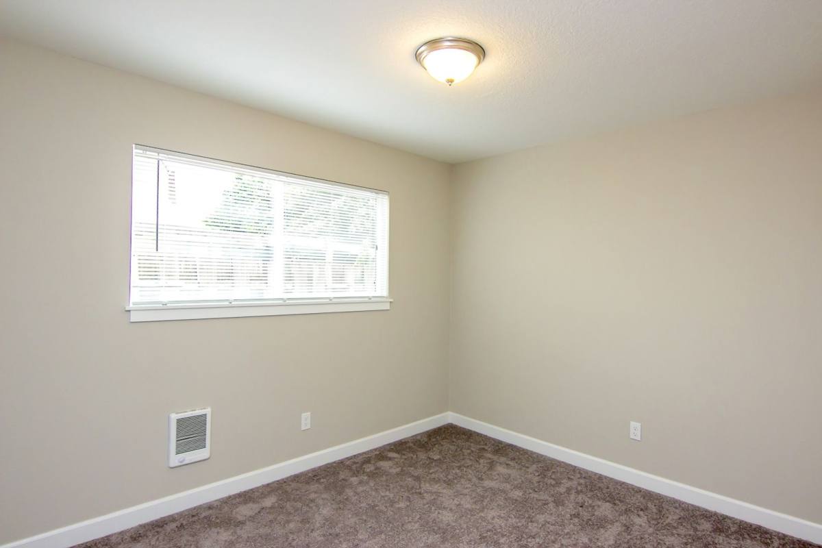 Apartment for rent at 2720 SW Spring Garden St, Portland, OR 97219